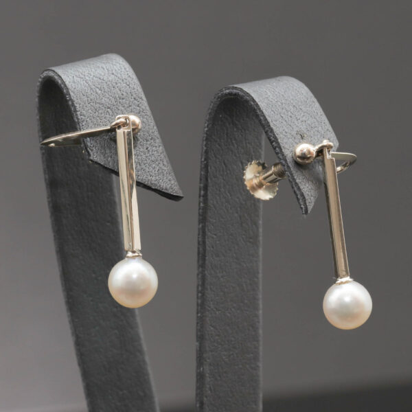 Stave ørehængere med perler i 14 karat guld