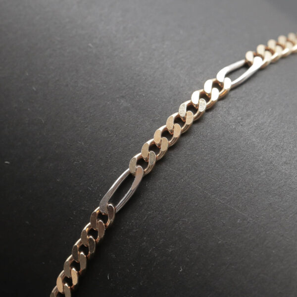 Figaro armlænke med guld / hvidguld i 14 karat guld