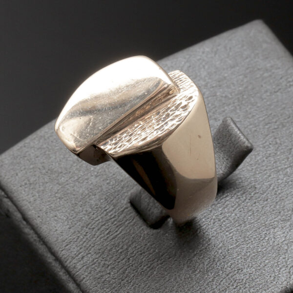 Dame ring i 14 karat guld