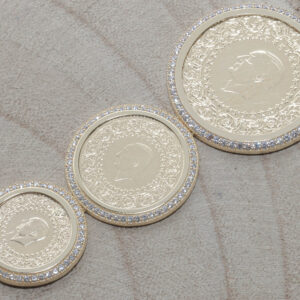 Vedhæng med kurush guldmønter i 22 karat guld & ramme i 14 karat guld